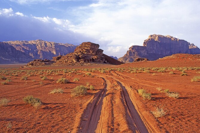 Best of Wadi Rum | Full Day Jeep Tour + Sleep Under the Stars | Pack All-In - Experience the Red Sand Dunes