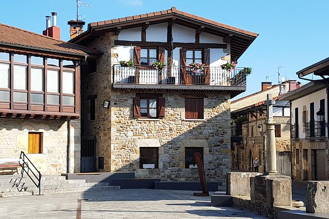 Bizkaia, Duranguesado Route. Beautiful Villages and Mountain Landscapes. - Booking and Availability