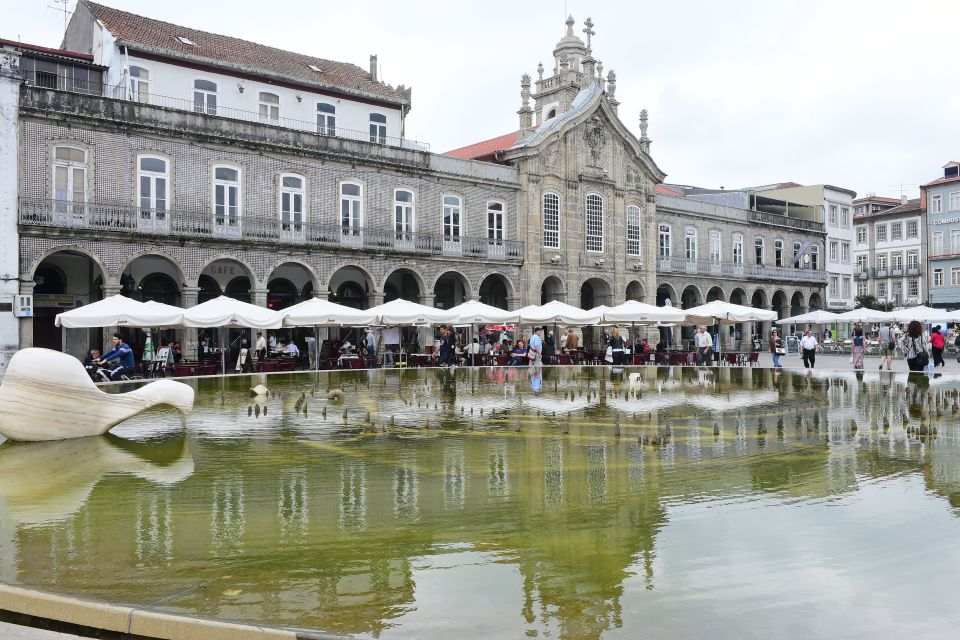 Braga: Tuk Tuk City Tour - Participant Restrictions