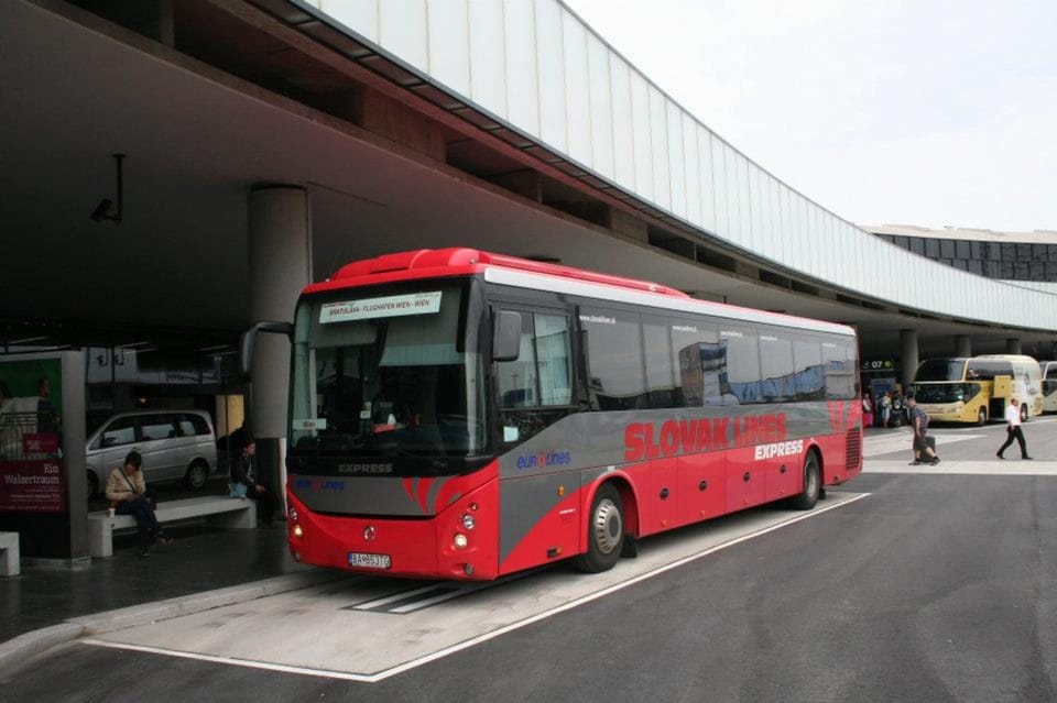 Bratislava: Bus Transfer To/From Vienna Airport - Meeting Points