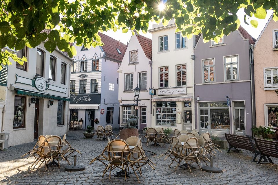 Bremen City Walk - Bremen Town Hall and Heini Hotenbeen