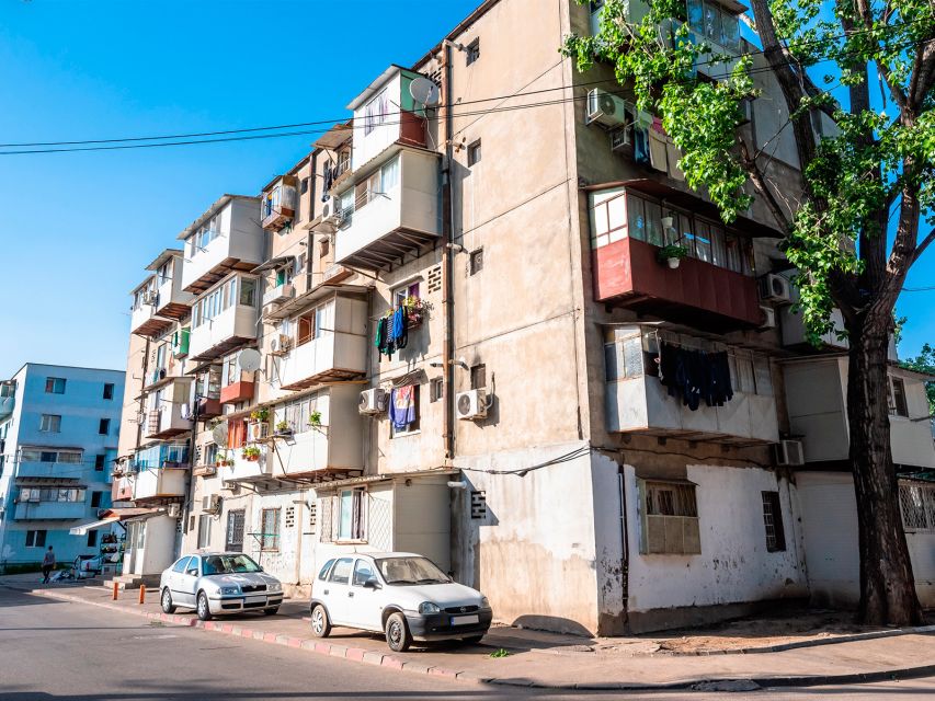 Bucharest: Private Three Neighborhoods Tour by Vintage Car - Drumul Taberei Neighborhood