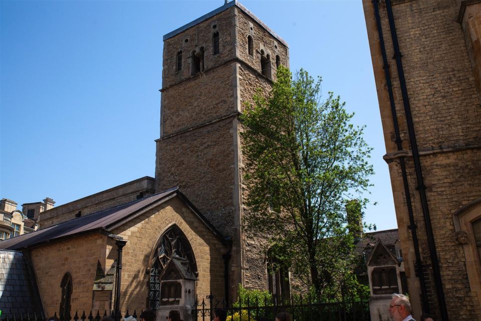 Cambridge: University Alumni Tour With Kings College Option - Meeting Point