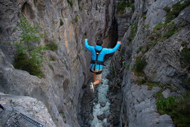 Canyon Swing With OUTDOOR - Proximity to Public Transit