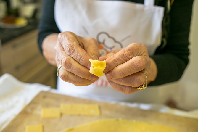 Cesarine: Small Group Pasta and Tiramisu Class in Modena - Experiencing Italian Culinary Traditions