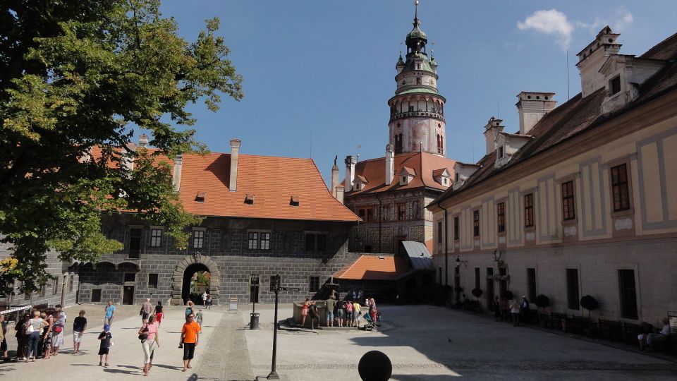 Cesky Krumlov Private Day Trip From Prague - Dining and Lunch Options