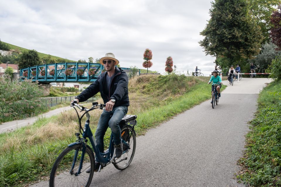 Champagne: E-Bike Champagne Day Tour With Tastings and Lunch - Champagne Tastings at Le Clos Corbier