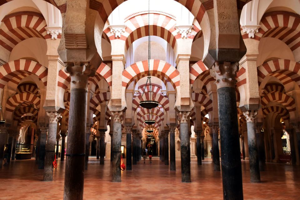 Cordoba Mosque-Cathedral: Skip-the-Line Guided Tour - Umayyad Caliphate Expansions