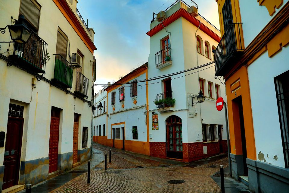 Cordoba: Private Walking Tour - Notable Guides and Experiences