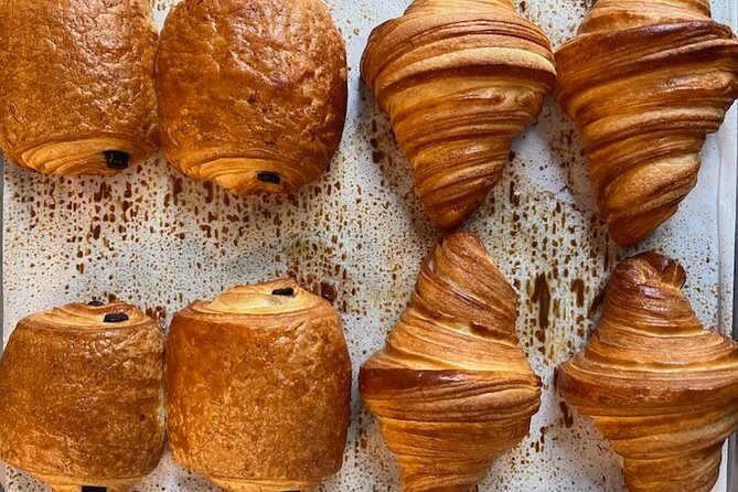 Croissant and Breakfast Pastry Class in Paris With a French Chef - Class Size and Duration