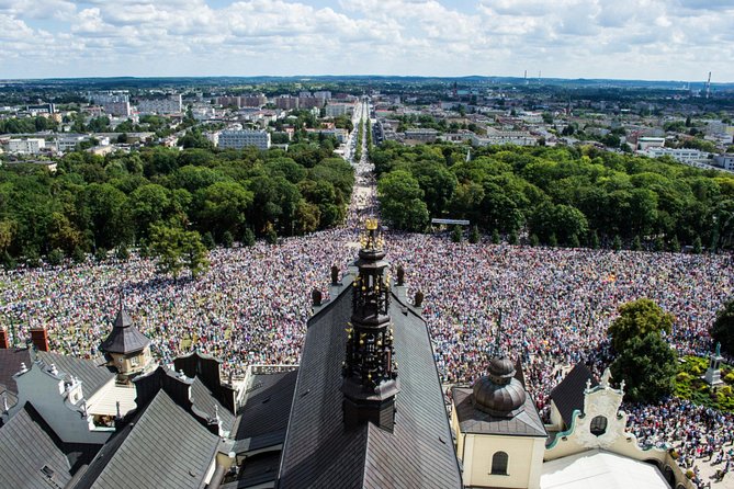 Czestochowa Black Madonna Private Day Tour From Krakow - Treasury With Museum Exhibition