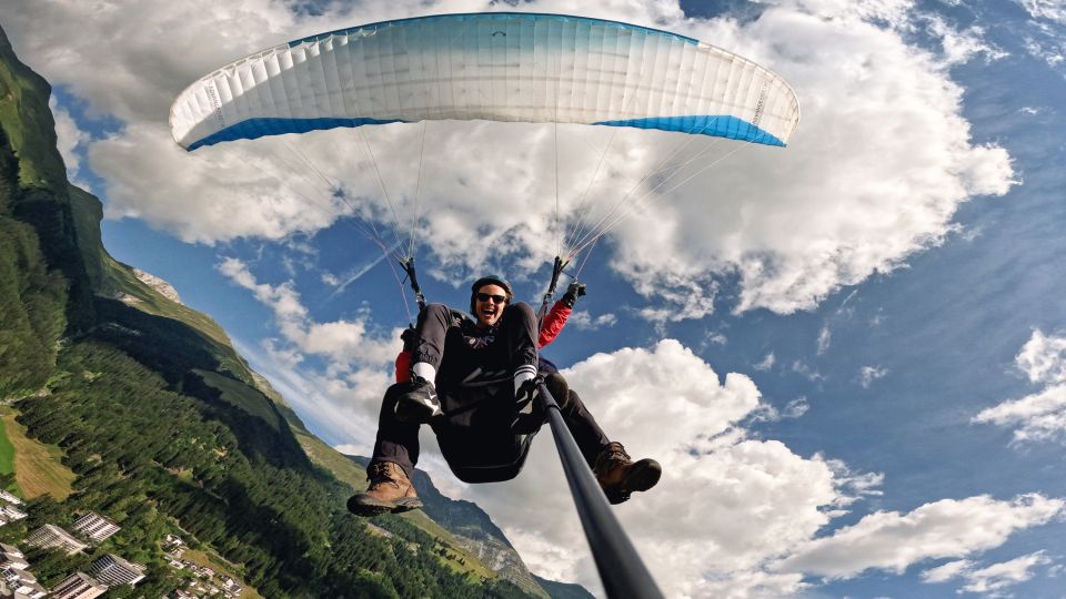 Davos: Pure Adrenaline Paragliding - Weather Dependency