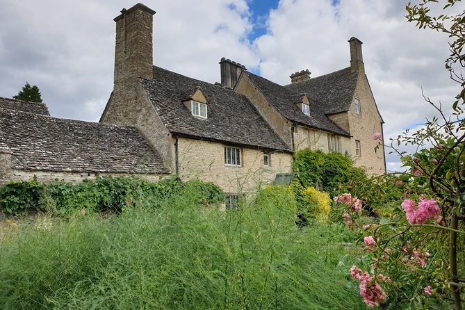 Downton Abbey Day In The Cotswolds Tour - Accessibility