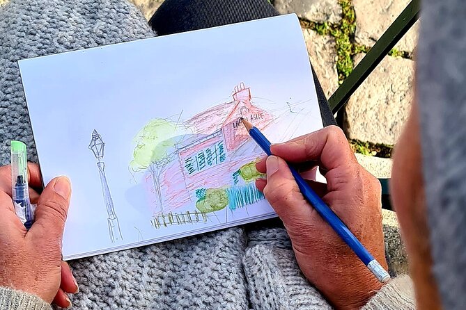 Drawing Workshop / Creative Notebook During an Unusual Walk in Montmartre - Engaging and Knowledgeable Guides