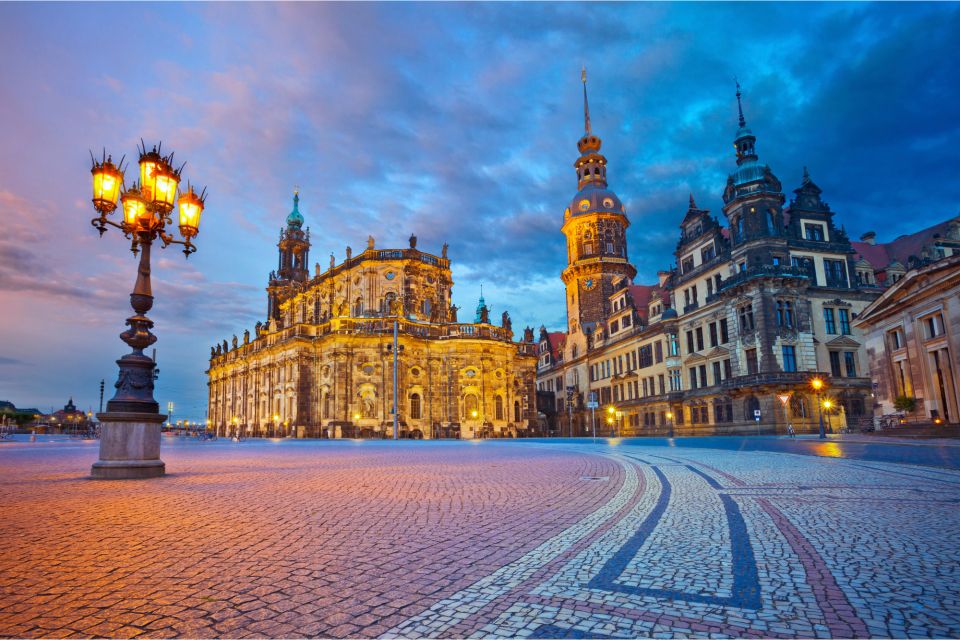 Dresden: Old Town Highlights Scavenger Hunt and Walking Tour - Customer Feedback and Ratings