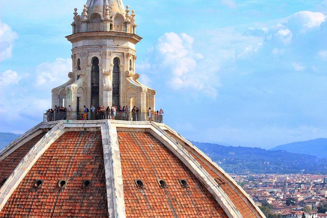 Duomo Guided Tour With Access to the Brunelleschis Dome - Group Size and Accessibility