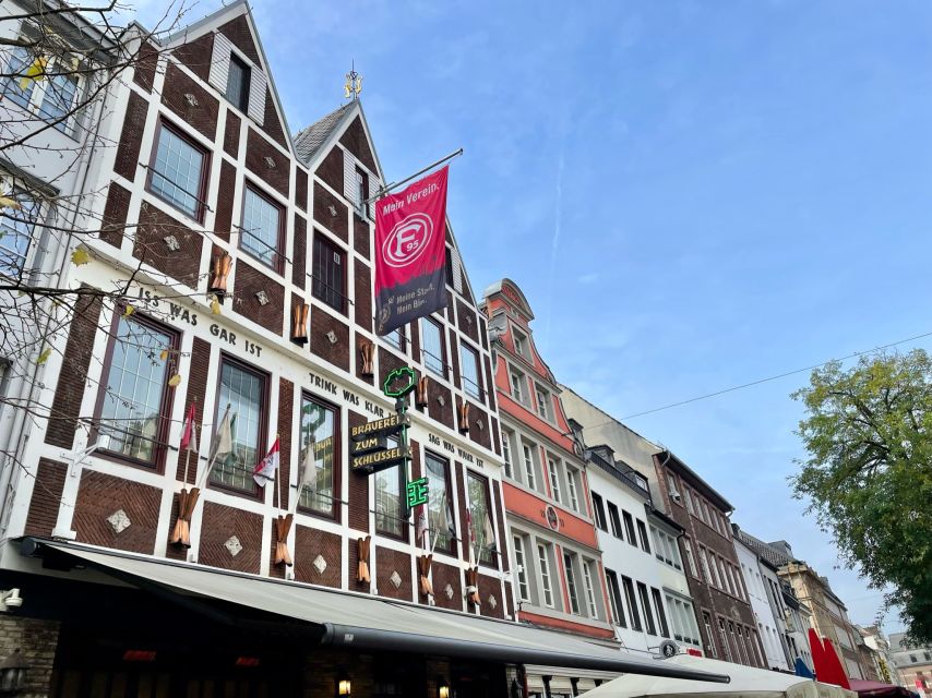 Düsseldorf: Guided Old Town Tour With Beer Break - Tour Accessibility