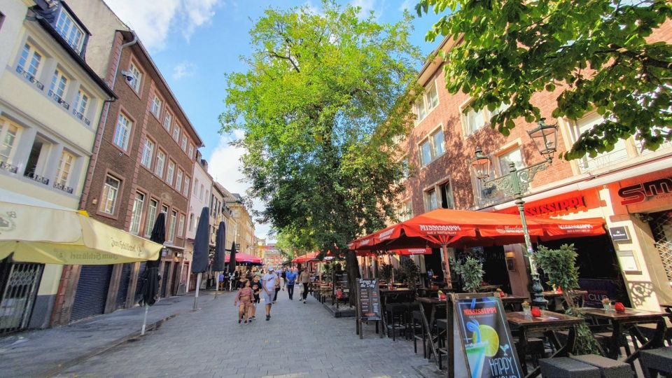 Düsseldorf: Self-Guided Walk of Most Pointless City Facts - St Lamberts Church: Historical Highlights