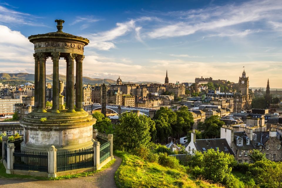 Edinburgh: the Royal City Tour From London - Sightseeing in Edinburgh