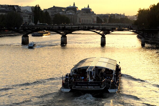 Eiffel Tower Dinner Experience and Sightseeing Seine River Cruise - Sights and Audio Commentary