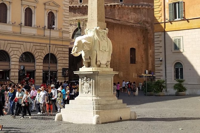 Essential Walking Tour in Rome - Duration and Meeting Point