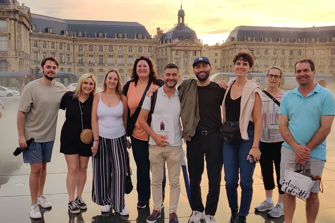 Exclusive ! Discover Vibrant Bordeaux at Night :Night Tour! - Meeting and Pickup