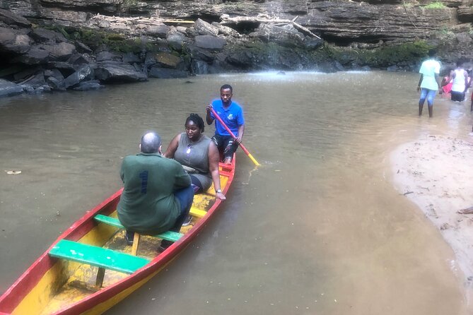 Experience Boti Waterfalls, Aburi Botanical Gardens & Tetteh Quarshie Cocoa Farm - Tetteh Quarshie Cocoa Farm Tour