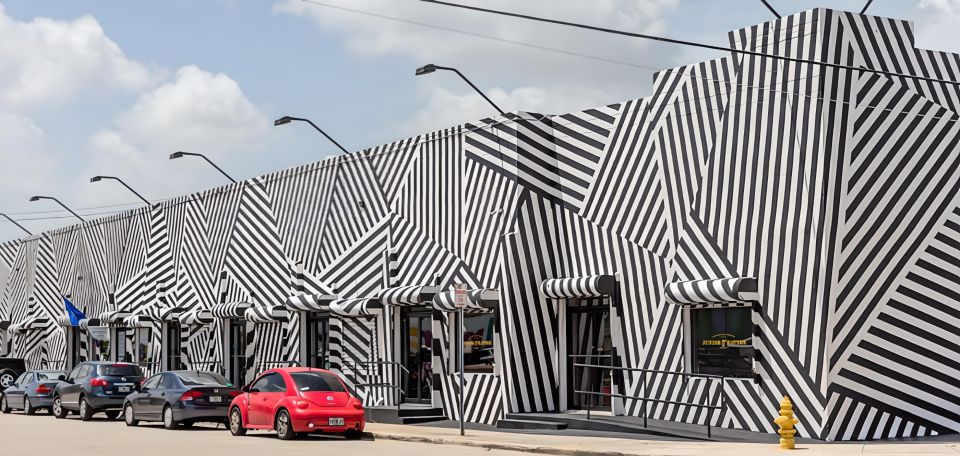 Explore in the Vibrant Art Scene of Wynwood Art Private Tour - Exploring Art Galleries