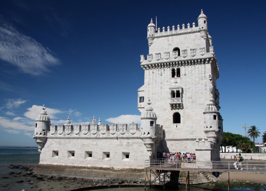 Explore Lisbon, Sintra, Cascais: Full-Day Adventure! - Cascais Free Time