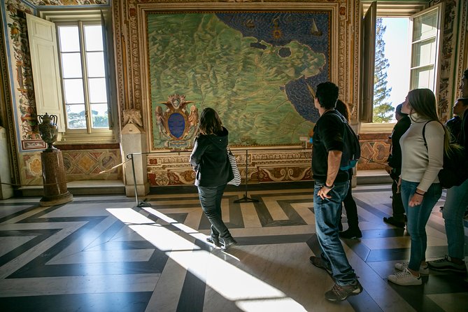 Fast Access Vatican Raphael Rooms Sistine Chapel & St Peter Basilica Guided Tour - Raphaels Rooms Exploration