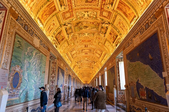 Fast Track: Vatican Museums, Sistine Chapel Guided and St. Peters Basilica Tour - Highlights of the Vatican Museums