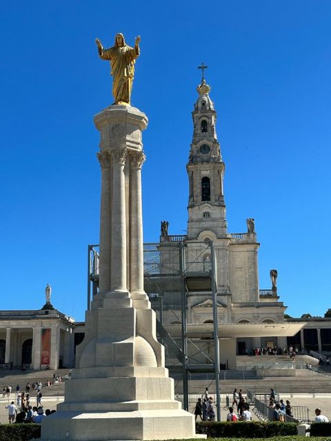 Fatima Full Day Private Tour - Moneda Cave Exploration