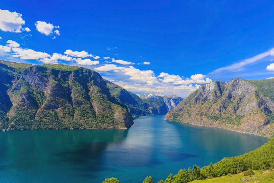 Flåm: Borgund Stave Church, Lærdal, and Stegastein Tour - Cruise Ship Arrival/Departure Times