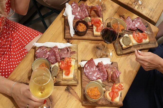 Florence Evening Food Tour With Florentine Steak & Tuscan Wine - Taste Traditional Flavors