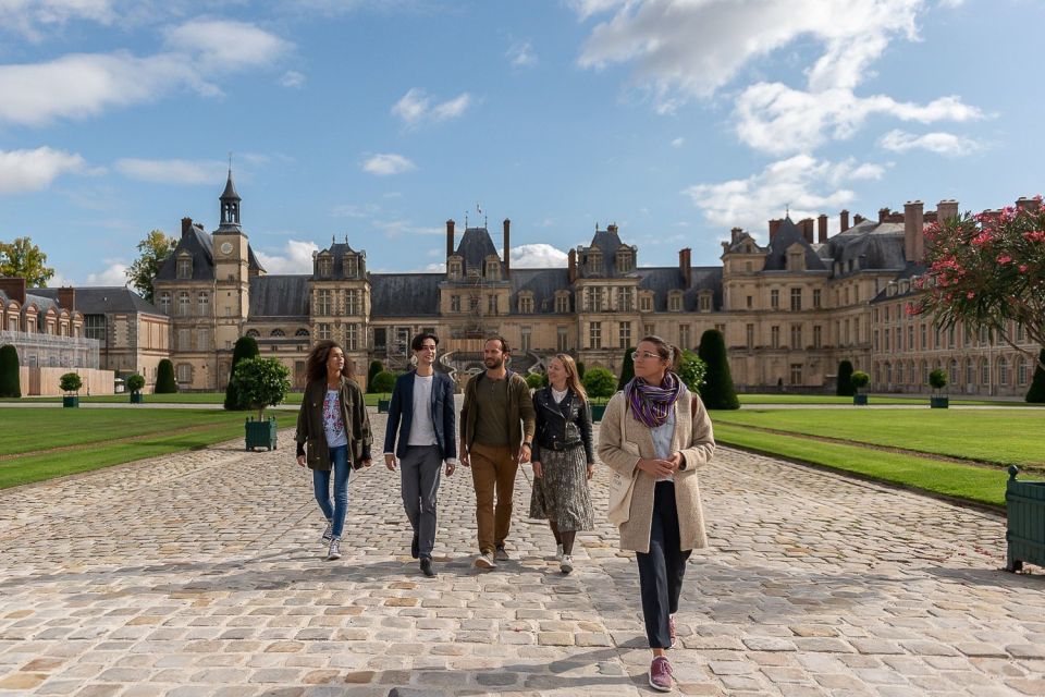 Fontainebleau & Vaux-Le-Vicomte Châteaux Day Tour From Paris - Fontainebleaus Centuries of Royal History