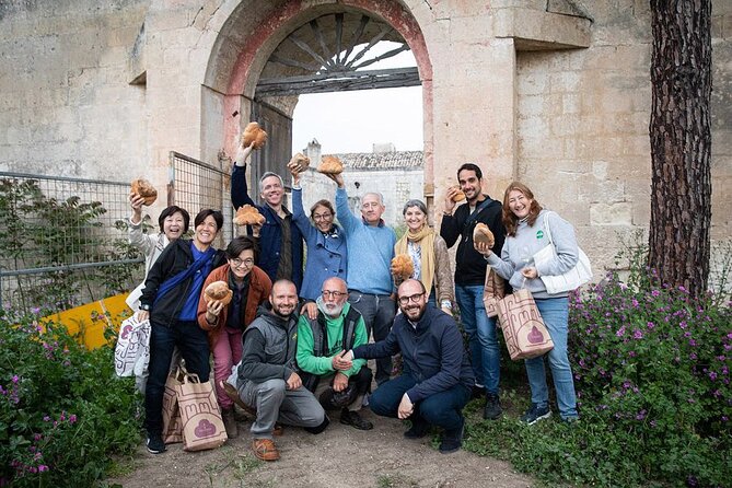 Food and Wine Tour Between the Patriarchs Olives and the Oil Temples - Traveler Participation