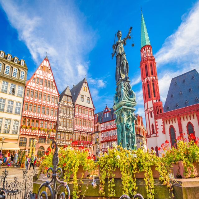 Frankfurt: Private Walking Tour With Relaxing Cruise - Relaxing Cruise Along the Main River