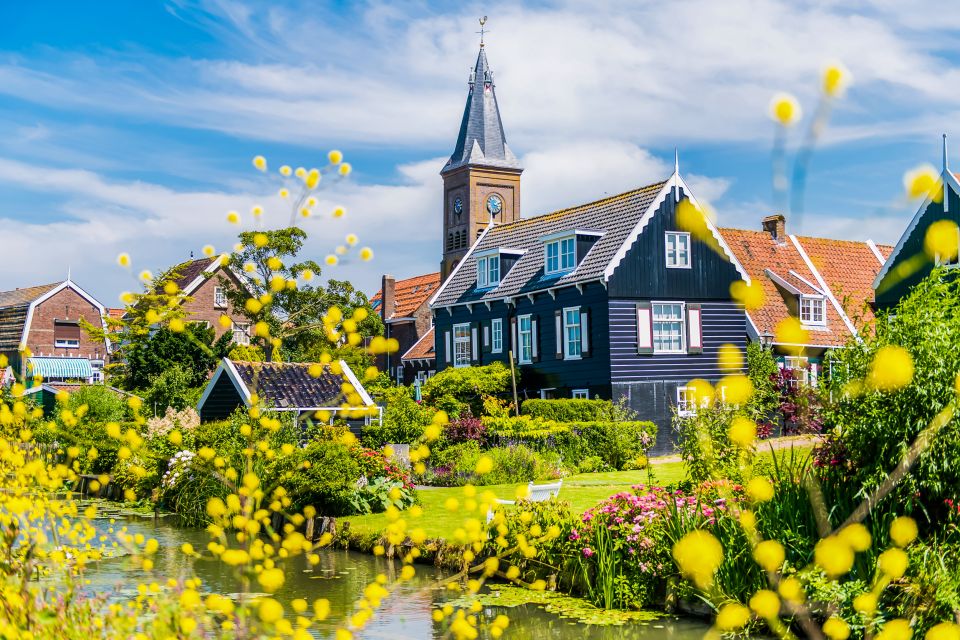 From Amsterdam: Zaanse Schans, Volendam, and Marken Day Trip - Age Policy and Accessibility