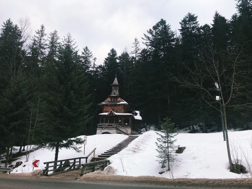 From Krakow: Zakopane & Chocholow Thermal Pools - Chocholow Village and Architecture