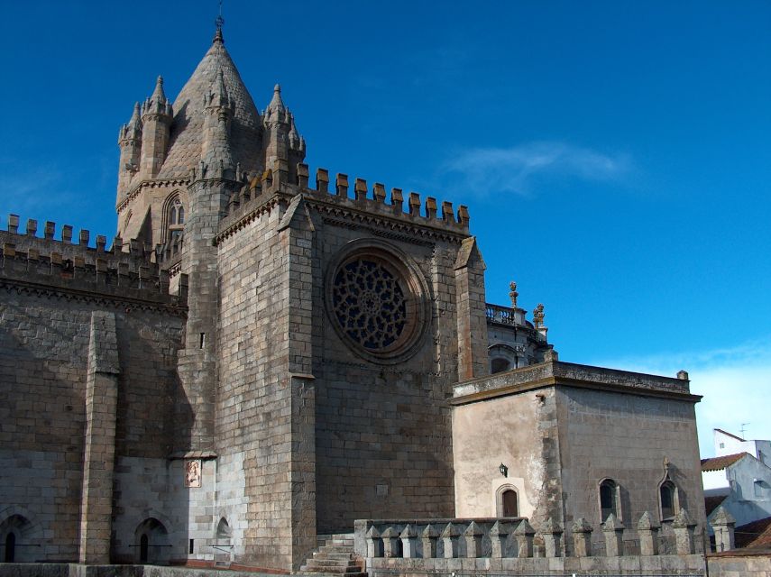 From Lisbon: Évora and Monsaraz Day Tour With Wine Tasting - Experience Chapel of Bones