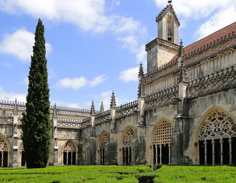 From Lisbon: Private Tour - Fatima, Batalha, Nazare and Obidos - Charming Obidos Town