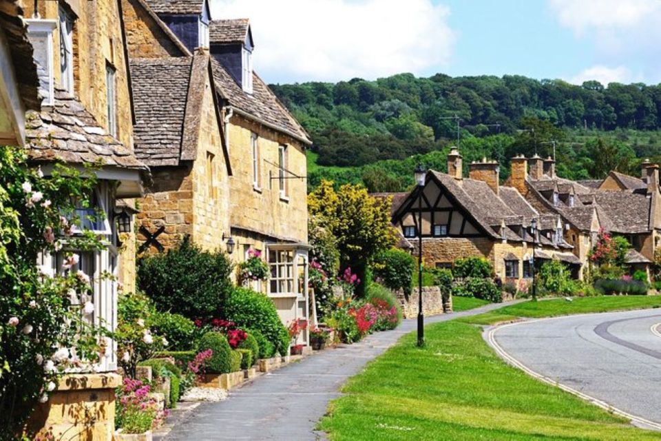 From London: Cotswolds Day Trip With Bourton-On-The-Water - Broadway Tower and Its History