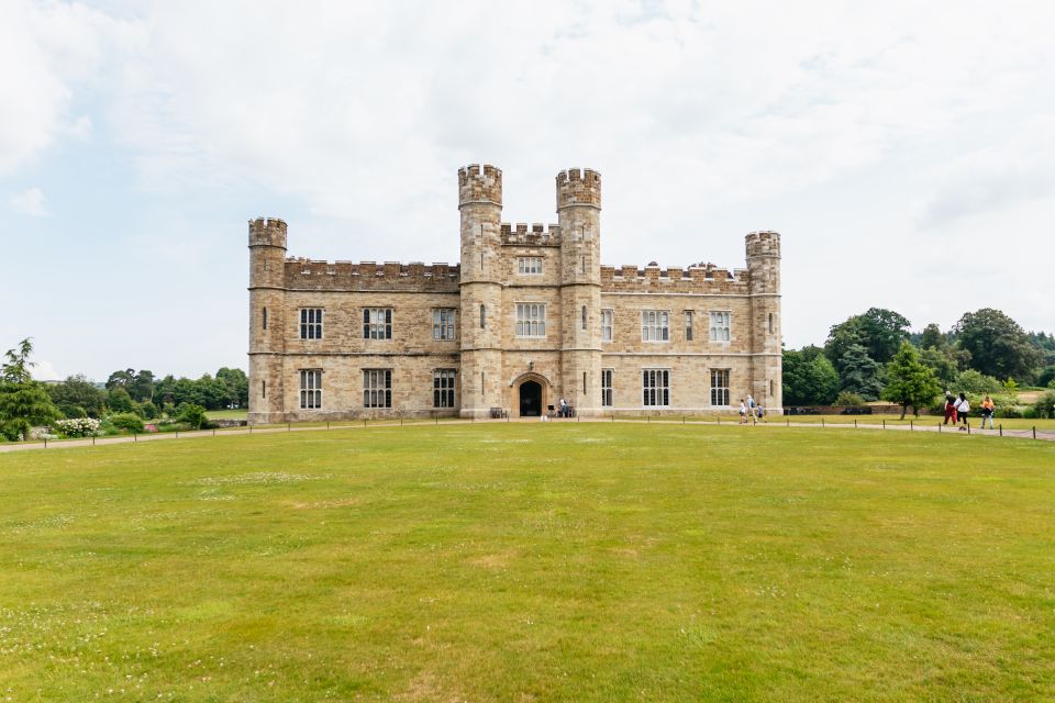 From London: Leeds Castle, Canterbury Cathedral & Dover - White Cliffs of Dover