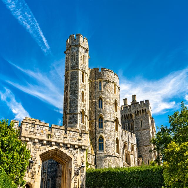 From London: Skip-the-line Windsor Castle Private Car Trip - Audio Guide in Multiple Languages