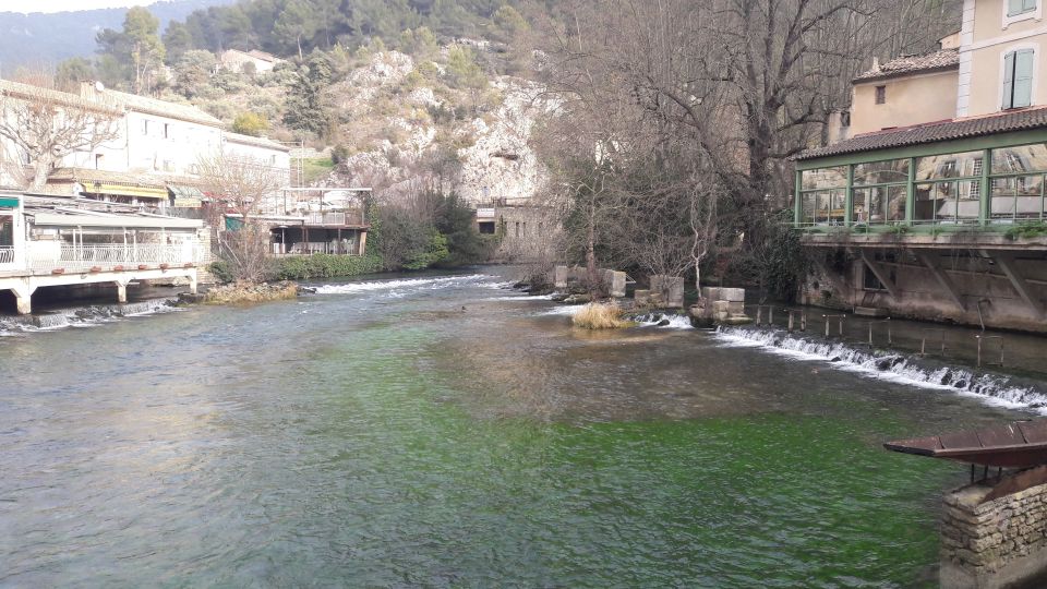 From Marseille: Luberon Markets & Villages Full-Day Trip - Fontaine De Vaucluse and Sorgue