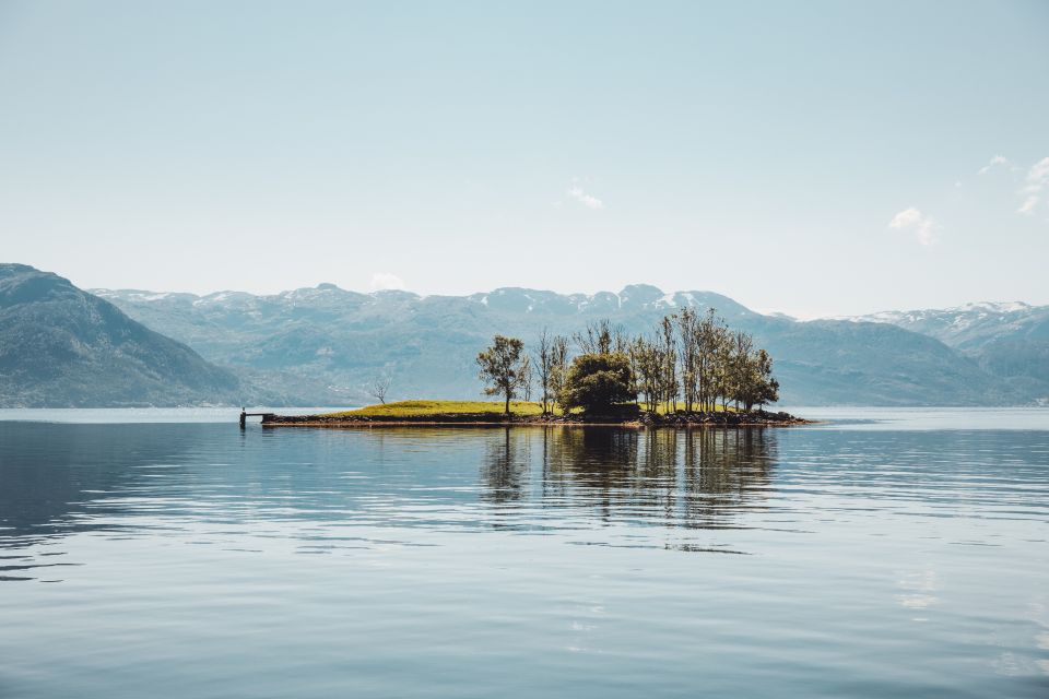 From Norheimsund: Hardangerfjord & Fyksesund RIB Fjord Tour - Learn About Fjord Farm History