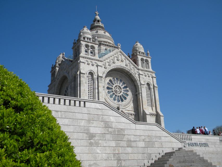 From Porto: Viana Castelo and Ponte Lima Private Tour - Free Time and Shopping