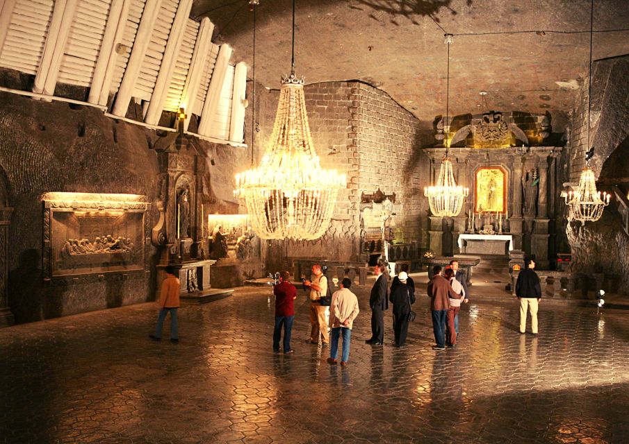 From Warsaw: Krakow & Wieliczka Small Group Tour With Lunch - Krakow City Tour