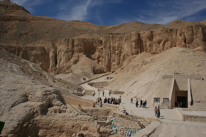 FULL Day Tour:Valley of the Kings &Queens &Hatshepsut Temple&more - Exploring the Valley of the Kings and Queens