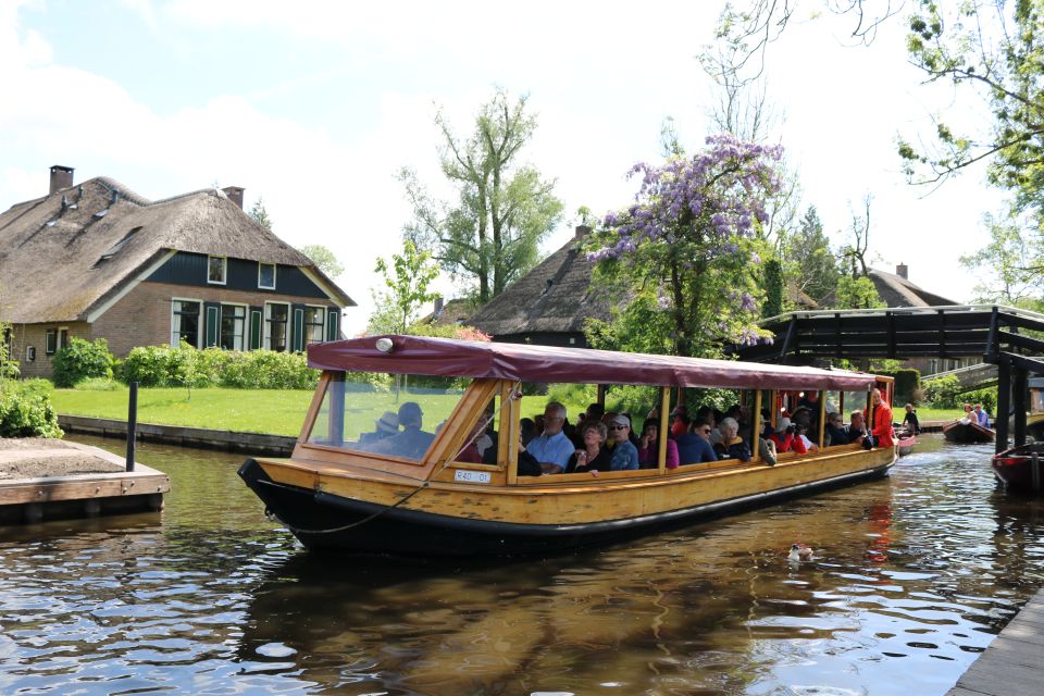 Giethoorn: Village & National Park Canal Cruise With Coffee - Frequently Asked Questions